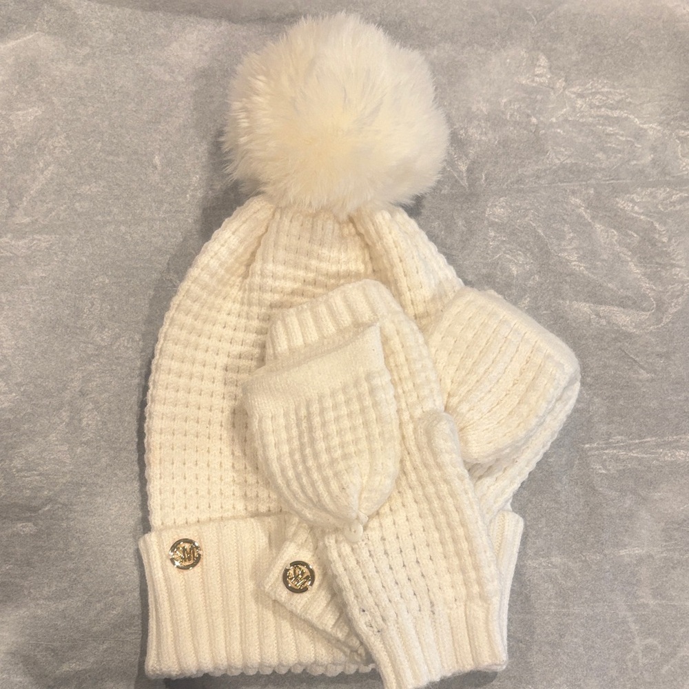 Steve Madden White Waffle Knit Hat and Mittens Set